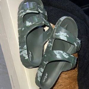 Camouflage Slide Sandals